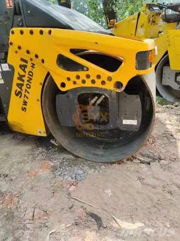 Sakai SW 770 ND مداحل ثنائية الاسطوانة