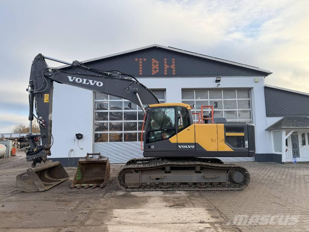 Volvo EC 220 EL حفارات زحافة