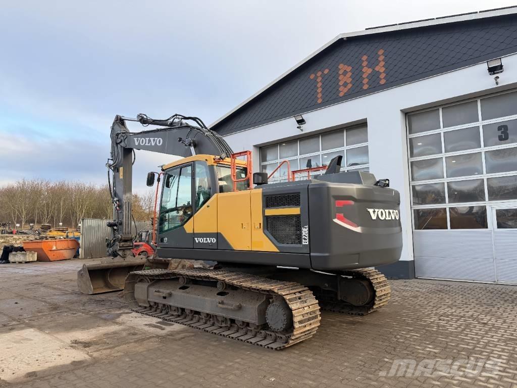Volvo EC 220 EL حفارات زحافة