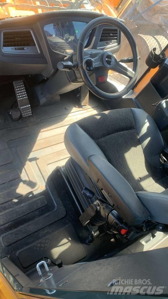 Hyundai HL 960 لوادر بعجل