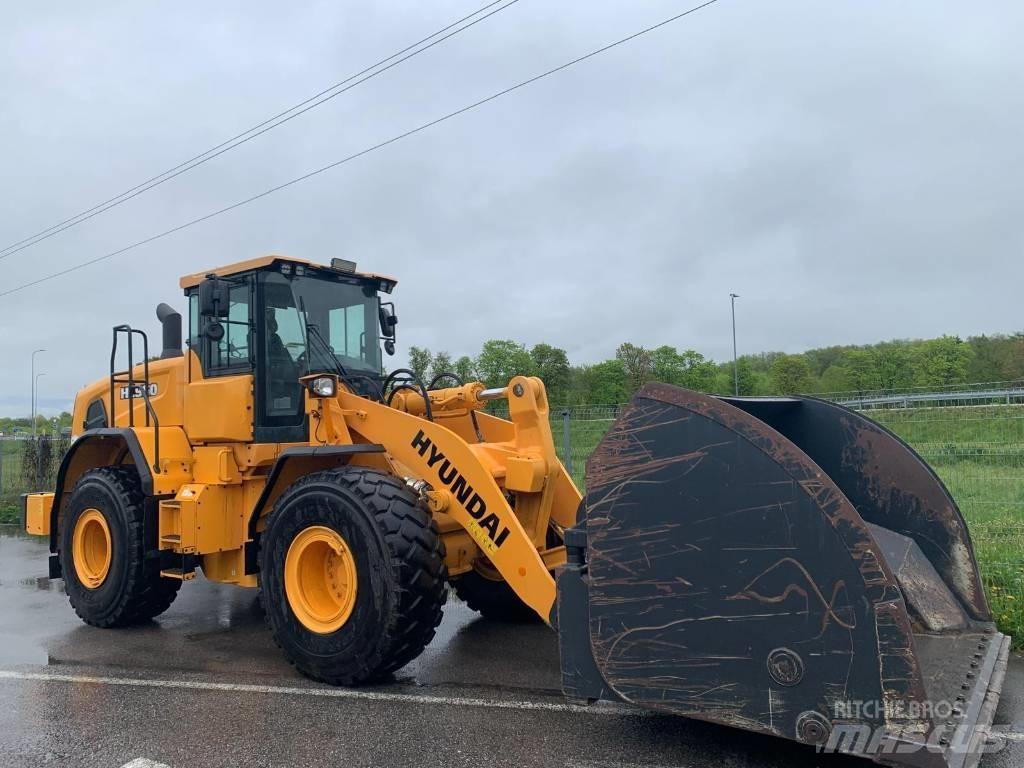 Hyundai HL 960 لوادر بعجل