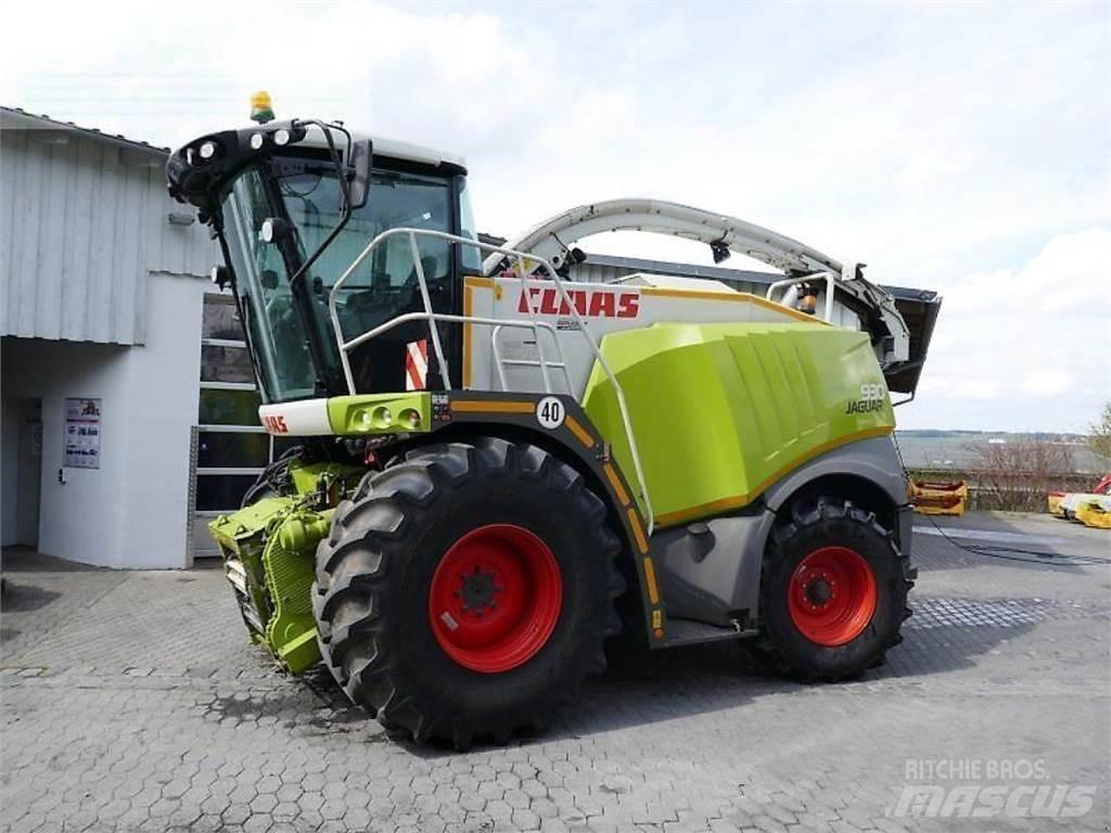 CLAAS jaguar 930 علافات ذاتية الدفع