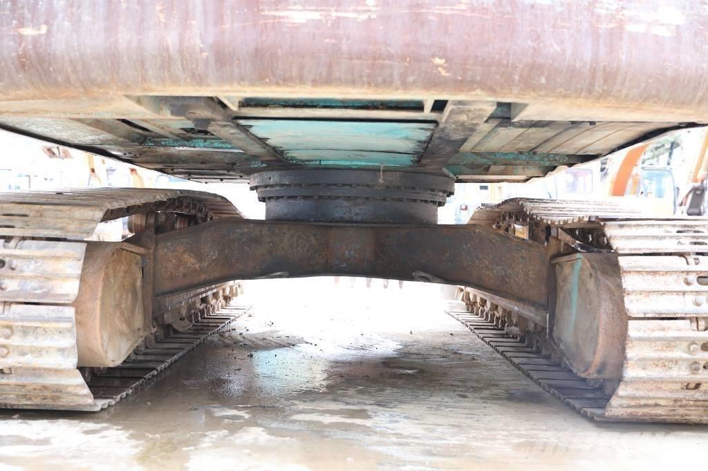 Kobelco SK 200-5 حفارات زحافة
