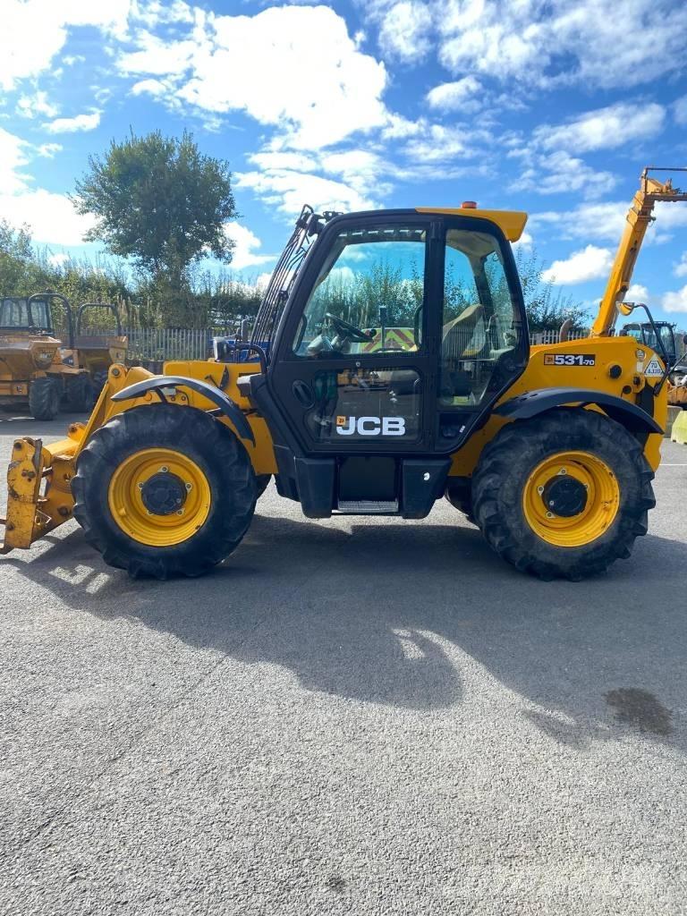 JCB 531-70 مناولات متداخلة