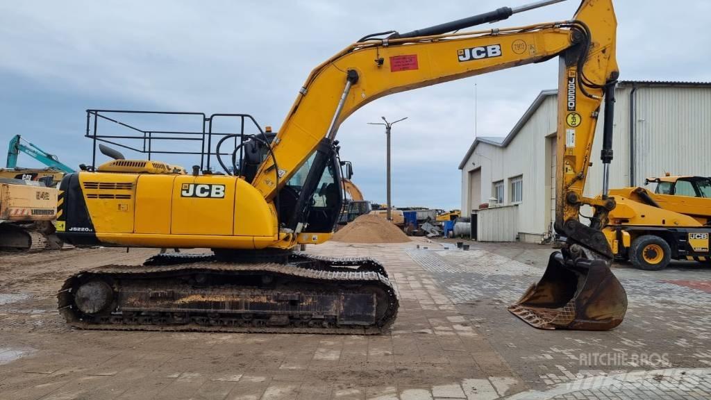 JCB JS 220 LC حفارات زحافة