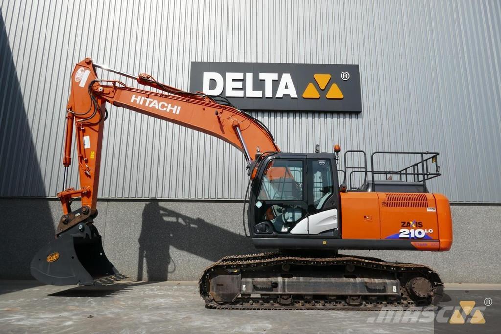Hitachi ZX210LC-6 حفارات زحافة
