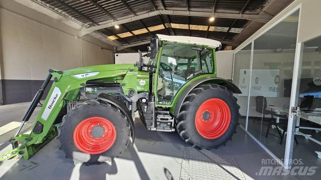 Fendt 211s VARIO الجرارات