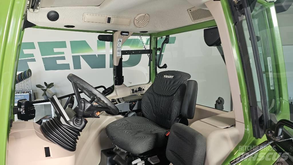 Fendt 211s VARIO الجرارات
