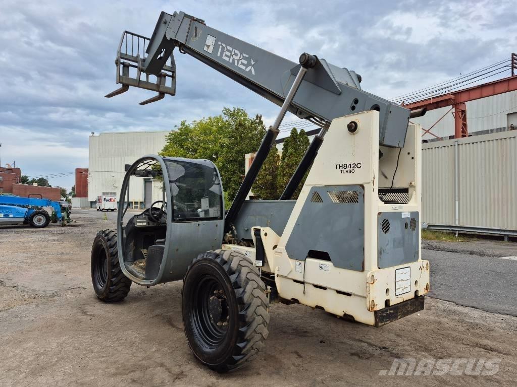 Terex TH 842 C مناولات متداخلة