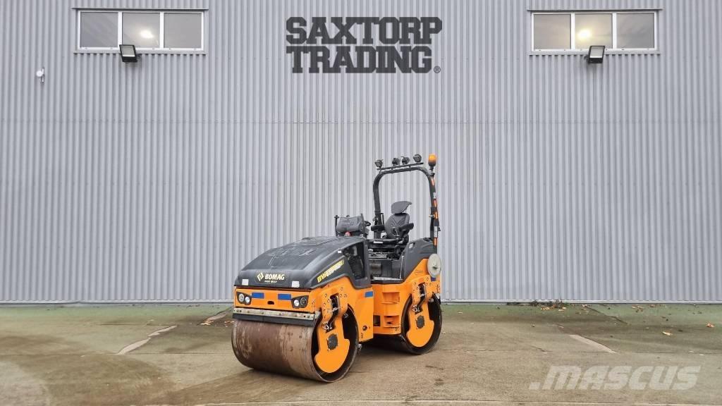 Bomag BW 135 AD-5 مداحل ثنائية الاسطوانة