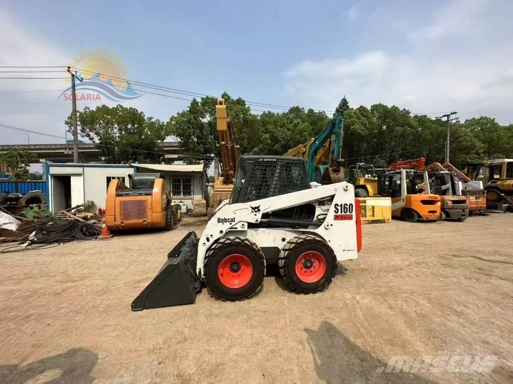 Bobcat S 160 لوادر انزلاقية التوجيه