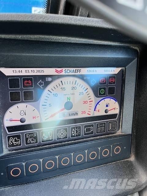 Schaeff TW110 حفارات بعجل