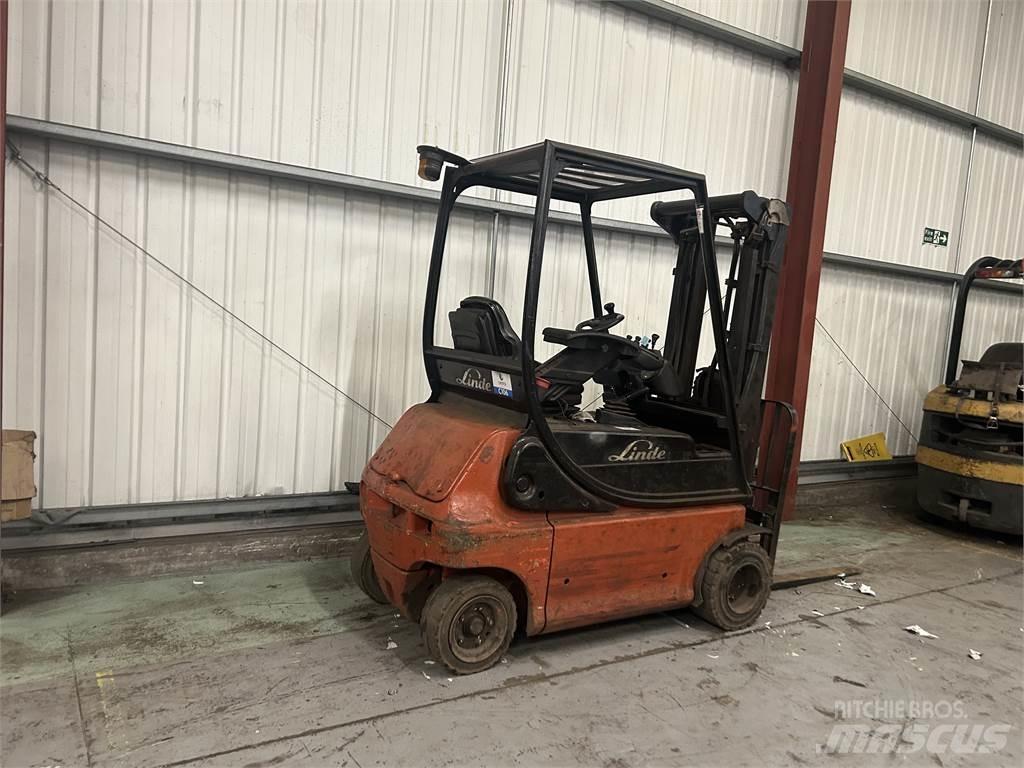 Linde E18P-02 شاحنات ذات رافعات شوكية تعمل بالكهرباء