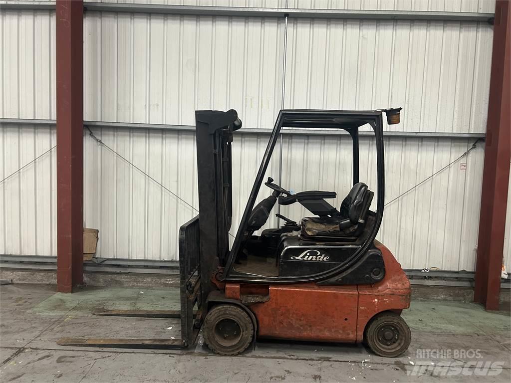 Linde E18P-02 شاحنات ذات رافعات شوكية تعمل بالكهرباء