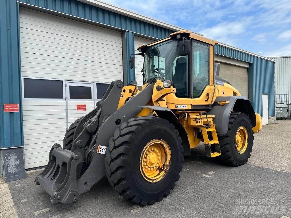 Volvo L 70 H لوادر بعجل