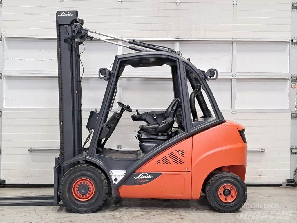 Linde H30D-02 شاحنات الديزل