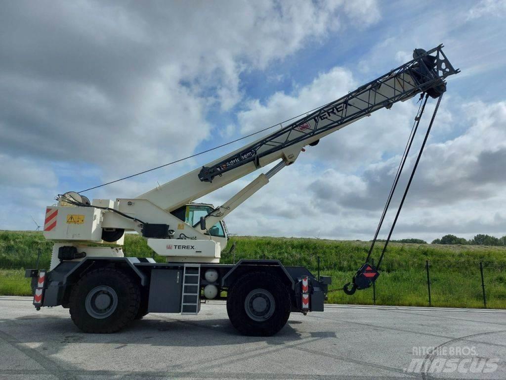 Terex A600 رافعات الطرق الوعرة