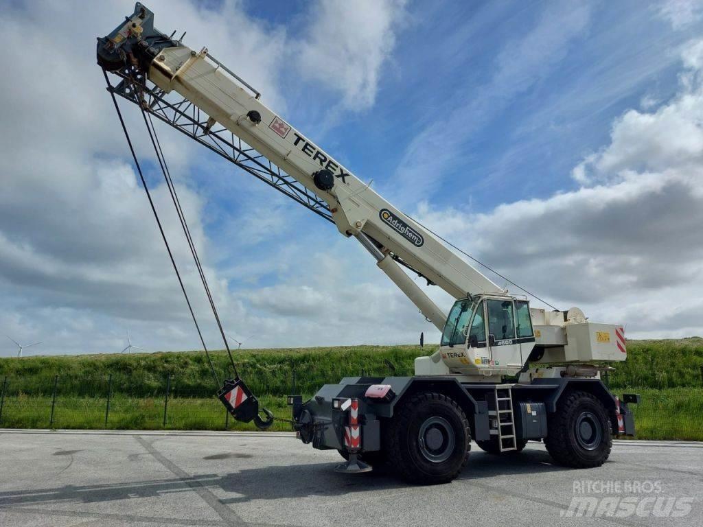 Terex A600 رافعات الطرق الوعرة