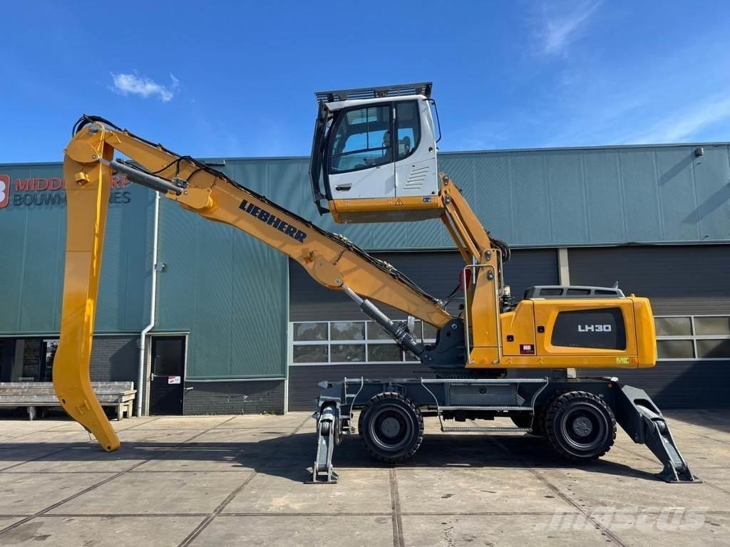 Liebherr LH 30 M مناولات المخلفات / مناولات صناعية