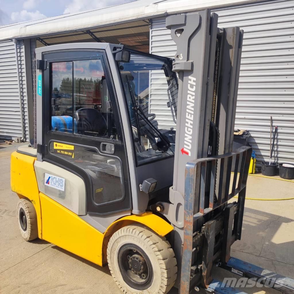 Jungheinrich TFG 425 شاحنات LPG