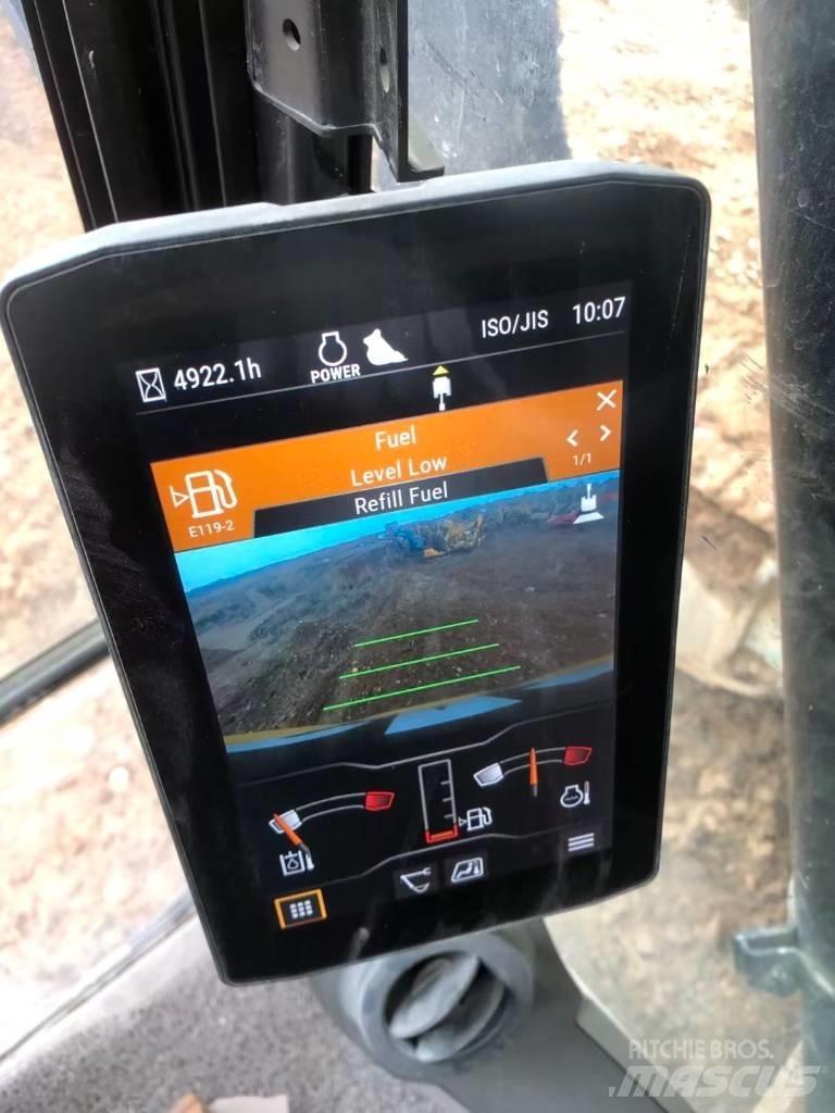 CAT 320 GC حفارات زحافة