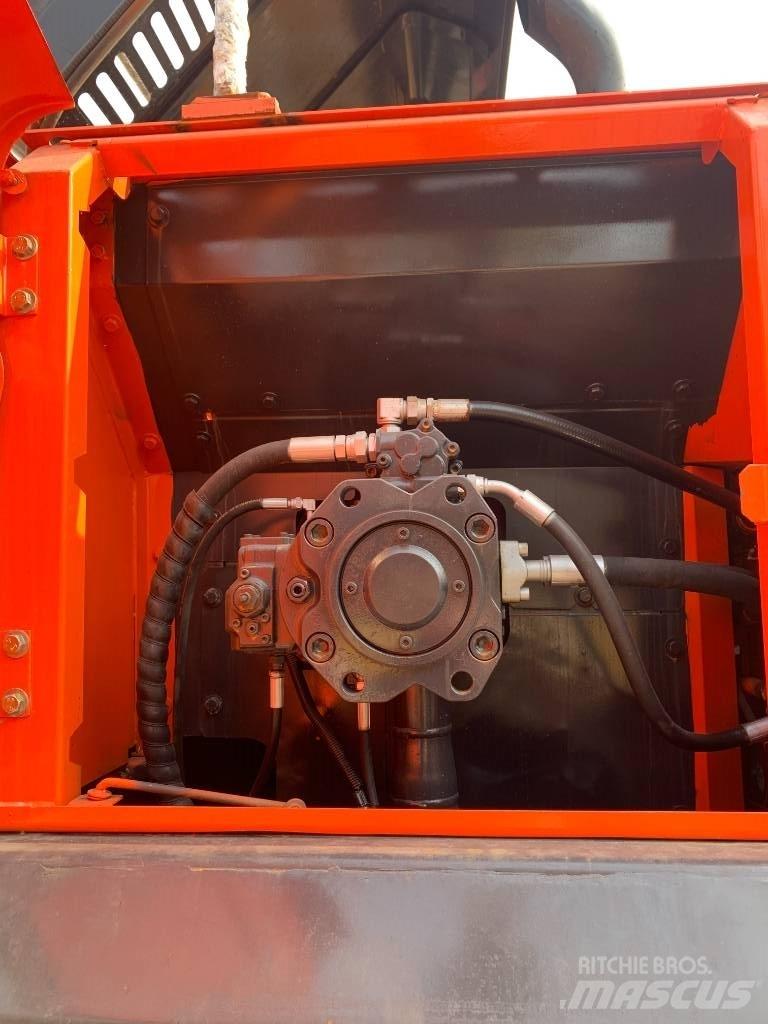 Doosan DX 300 LCA حفارات زحافة