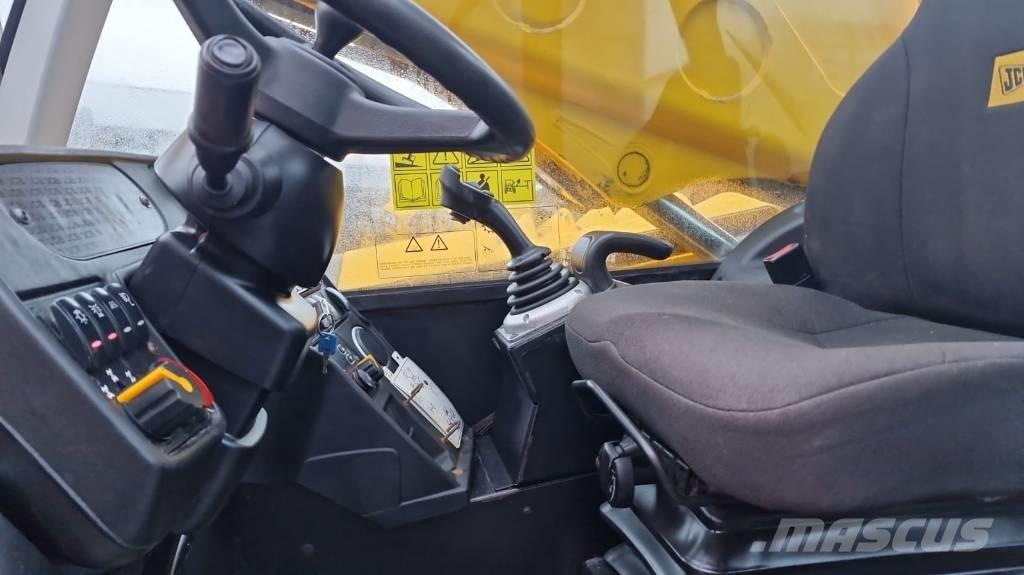 JCB 541-70 مناولات متداخلة