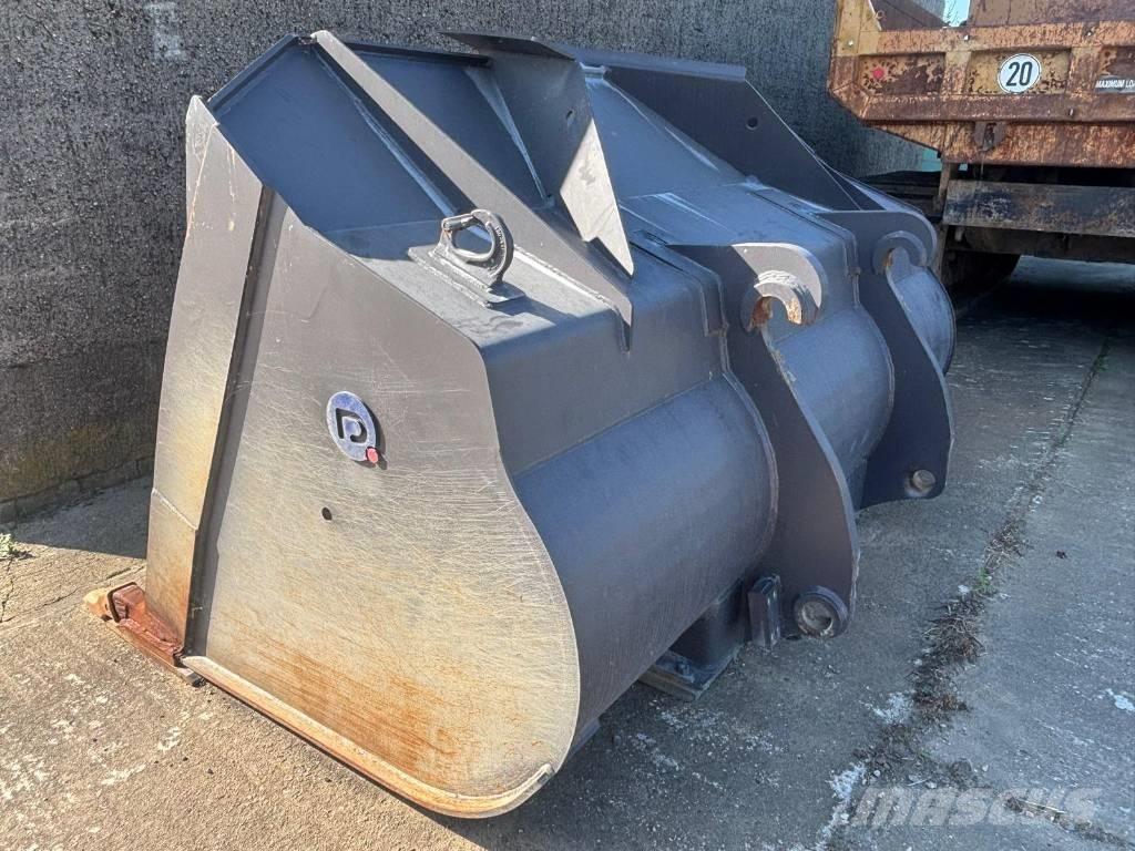 Hyundai HL 970 A لوادر بعجل