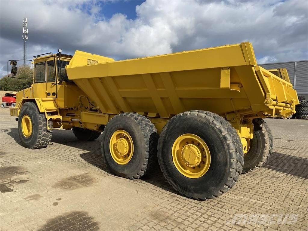 Volvo A20 عربات نقل قلابة للمواقع