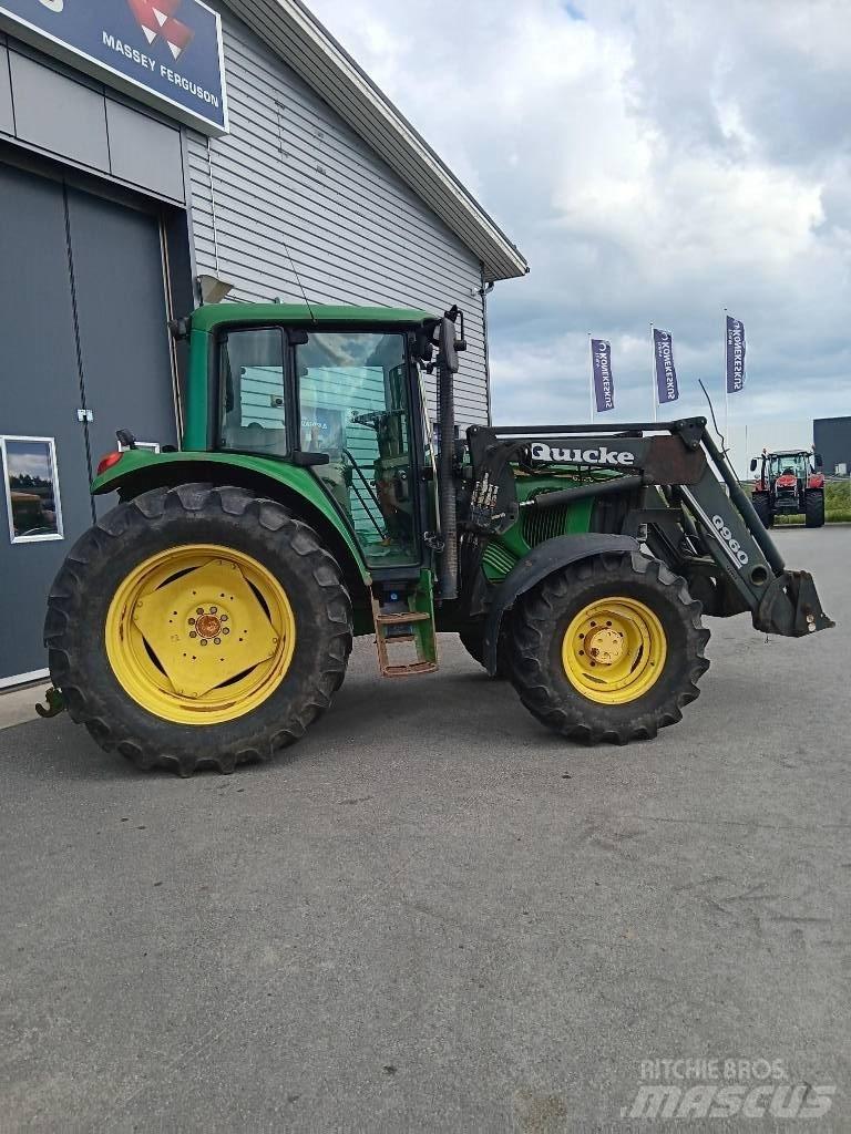 John Deere 6220 الجرارات