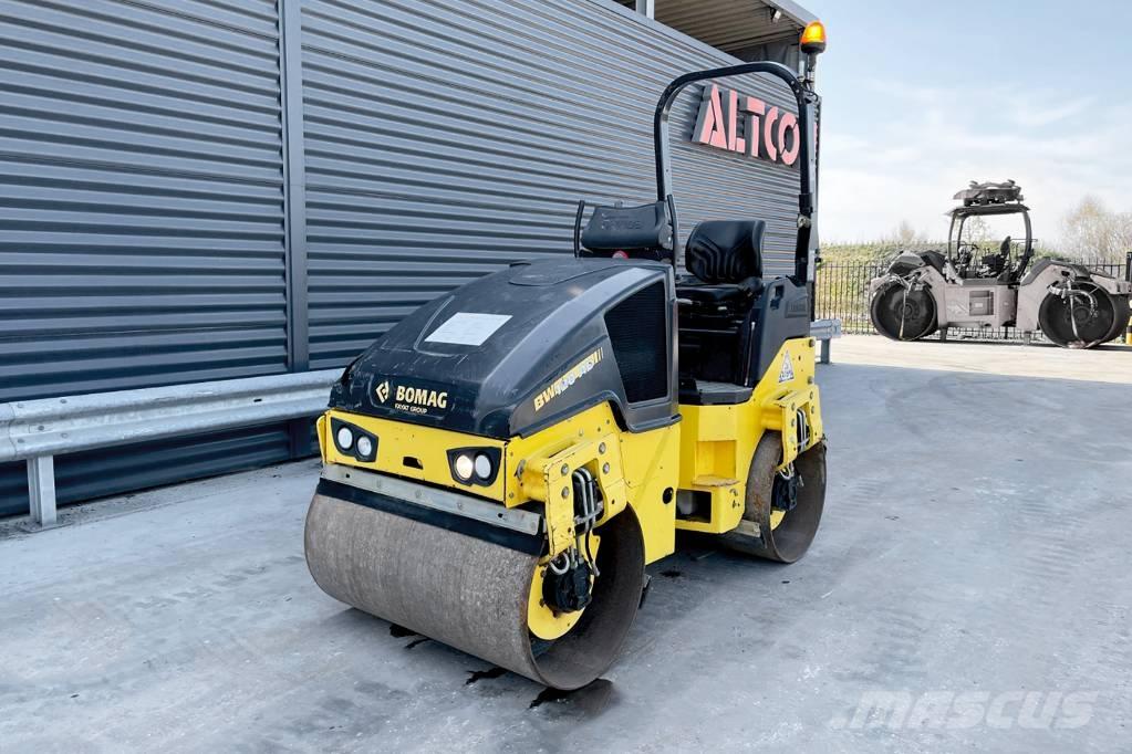 Bomag BW 120 AD-5 مداحل ثنائية الاسطوانة