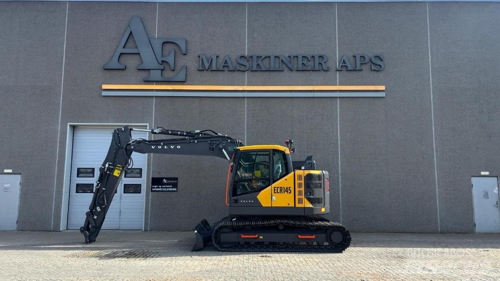 Volvo ECR 145 FL حفارات زحافة