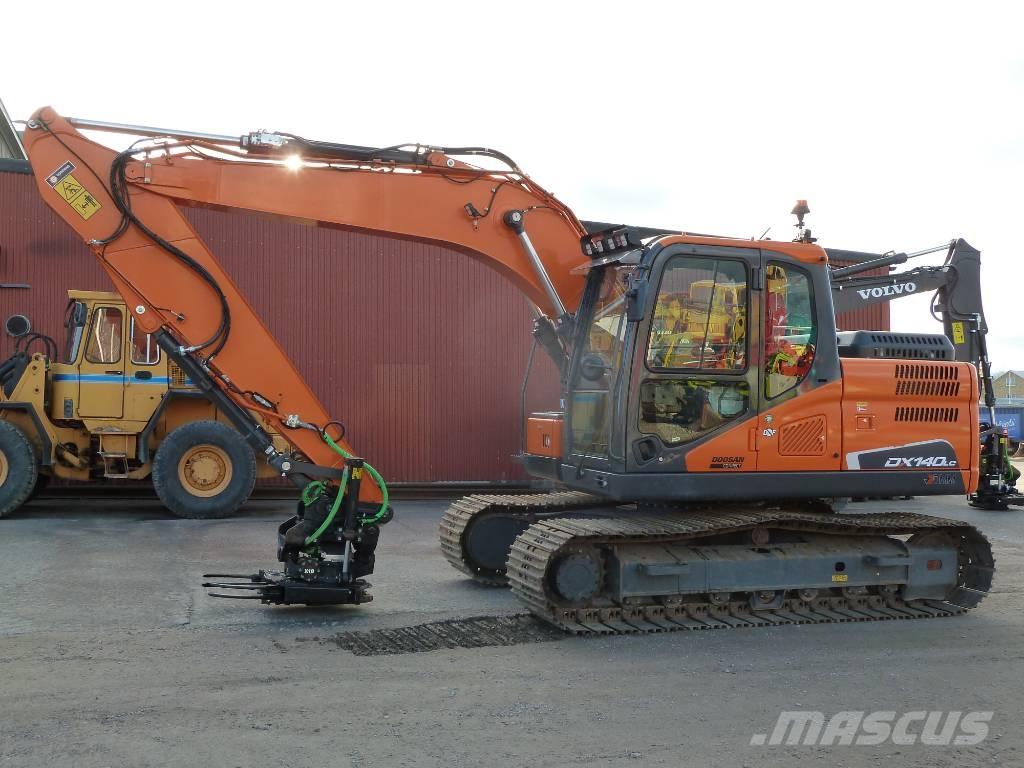 Doosan DX140LC-5 حفارات زحافة