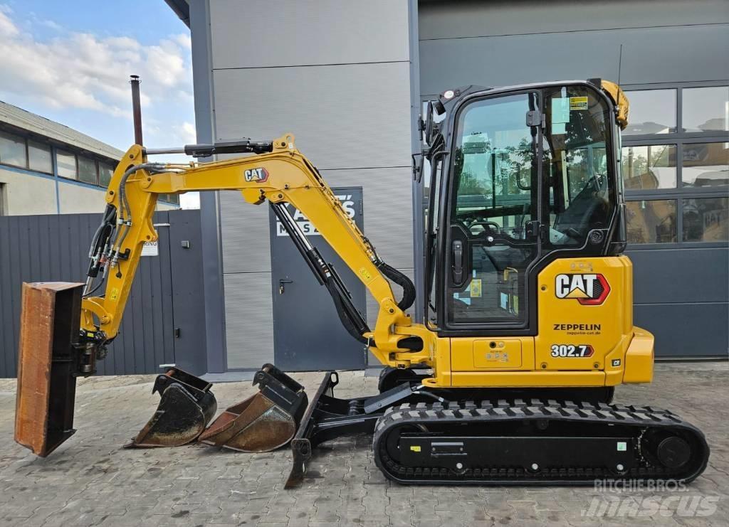 CAT 302.7 CR حفارات صغيرة أقل من 7 طن (حفارات صغيرة)