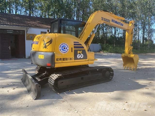 Komatsu PC 60-8 حفارات زحافة