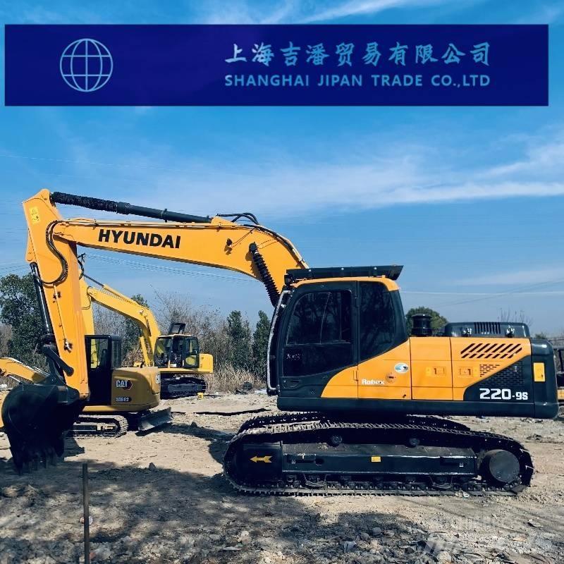 Hyundai R220 حفارات زحافة