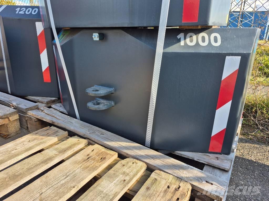 LST Frontvikt 1000kg ماكينات زراعية أخرى