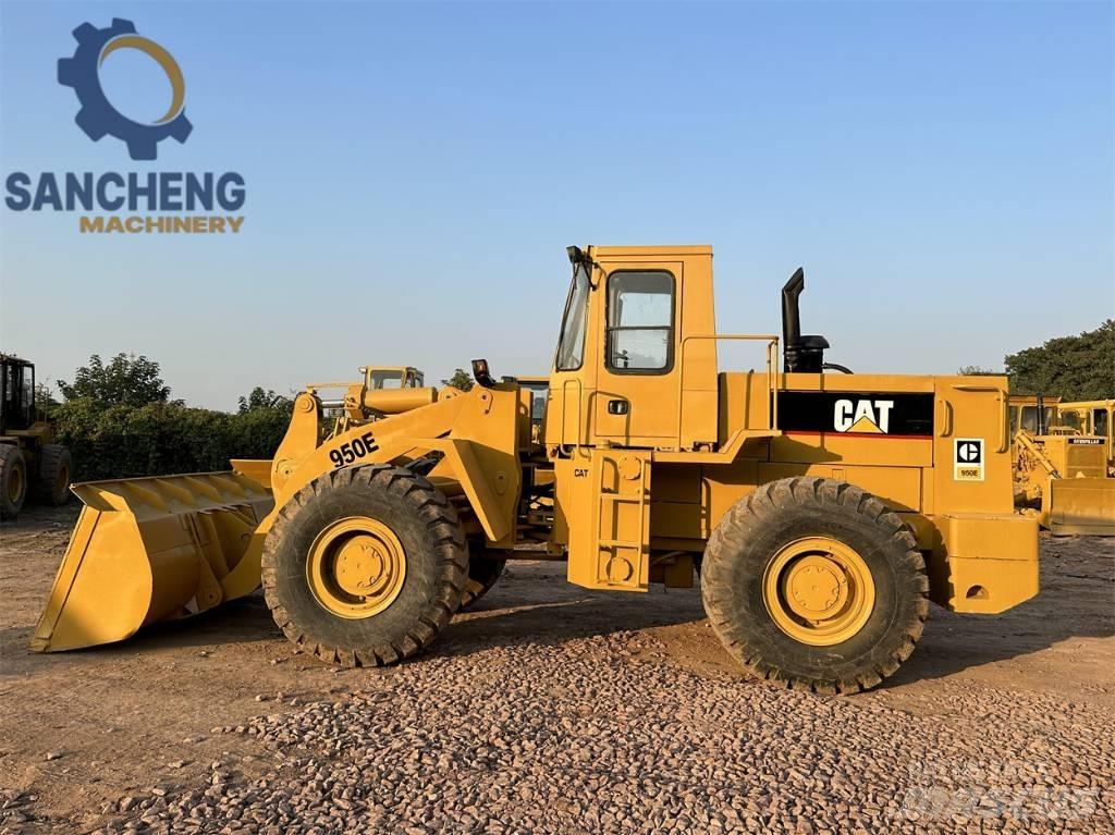 CAT 950 E لوادر بعجل