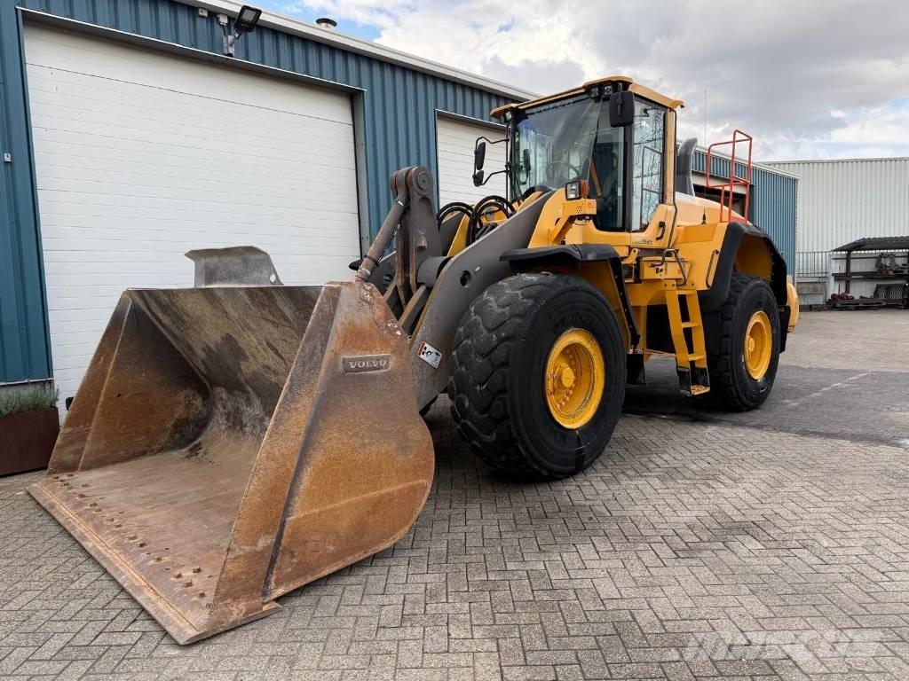 Volvo L 180 G لوادر بعجل