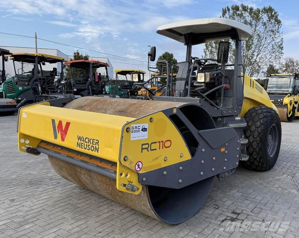 Waker RC 110 ماكينات وملحقات زراعة أخرى