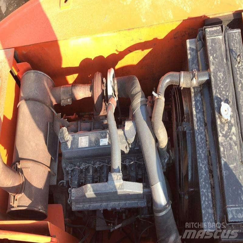 Doosan dh220lc-7 حفارات زحافة