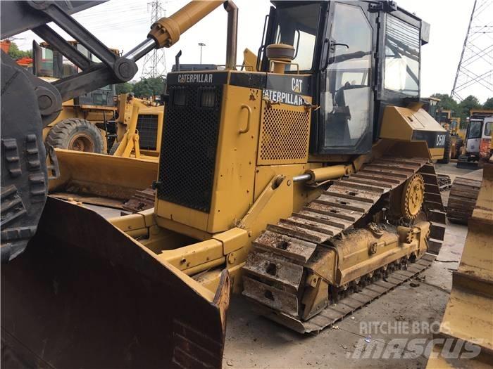 CAT D 5 M LGP بلدوزرات مجنزرة
