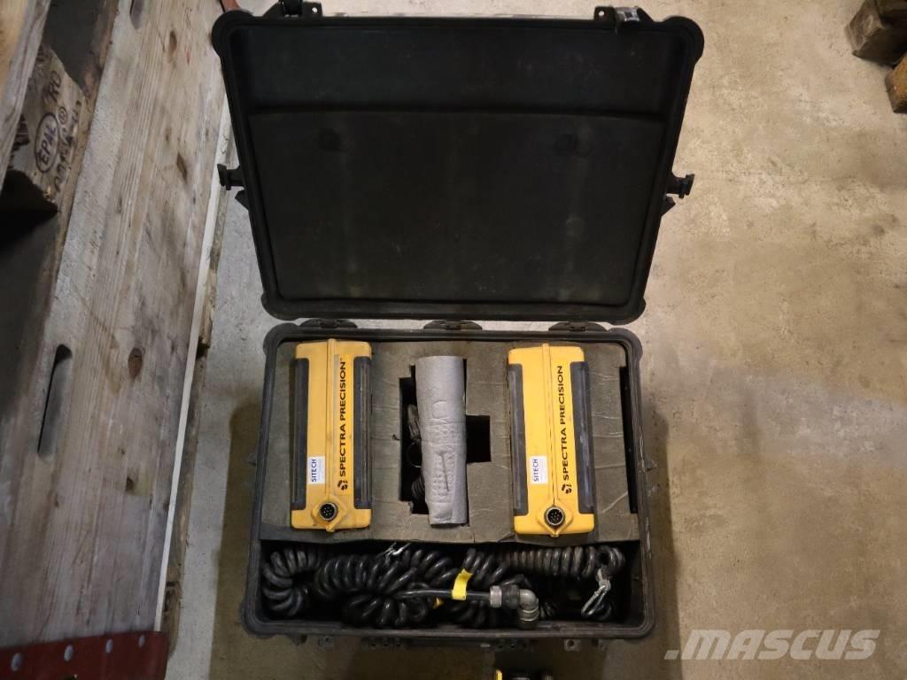 Trimble BladePro مكونات أخرى