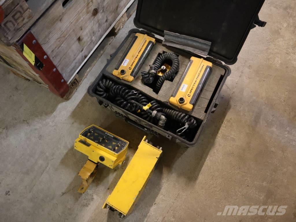 Trimble BladePro مكونات أخرى