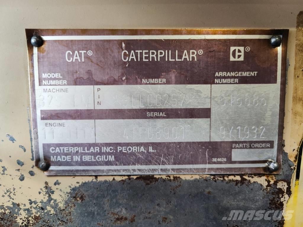 CAT 325 LN حفارات زحافة