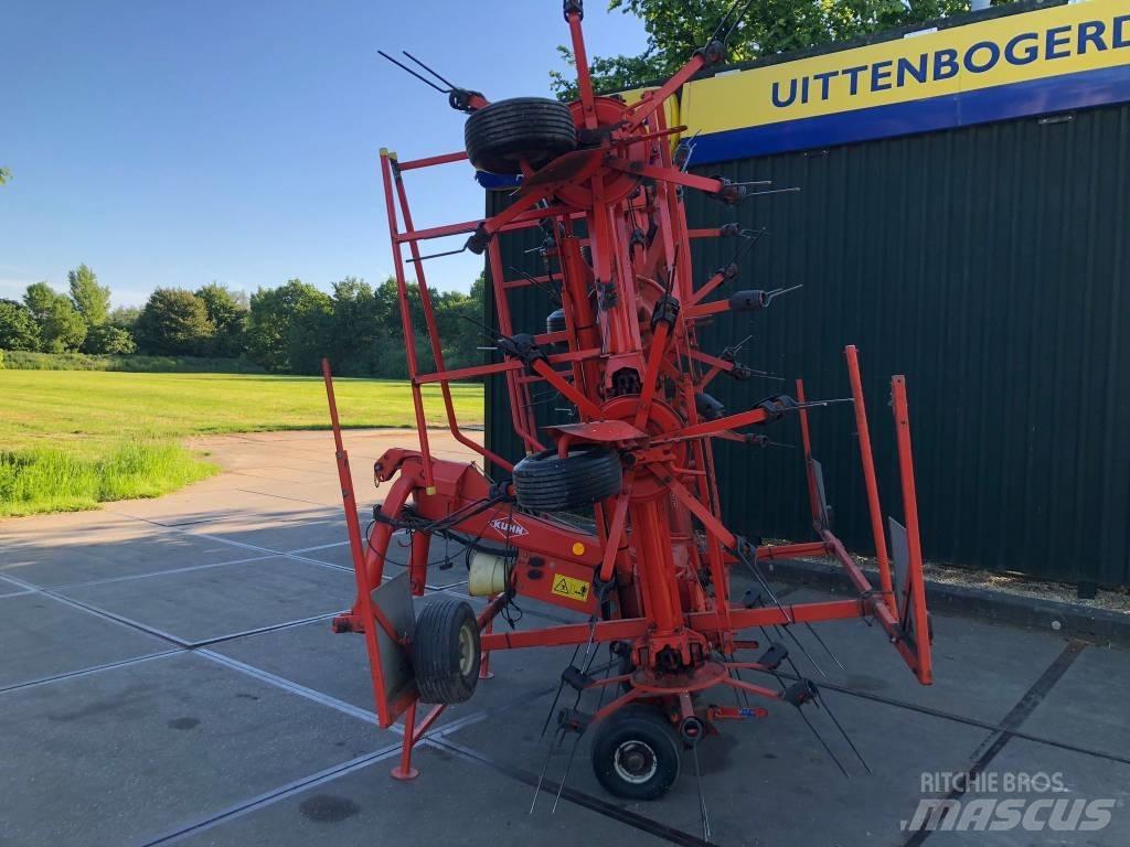Kuhn GF 8501 M H O مكابس وميبسات التبن
