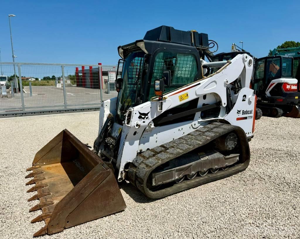 Bobcat T 770 لوادر زحافة