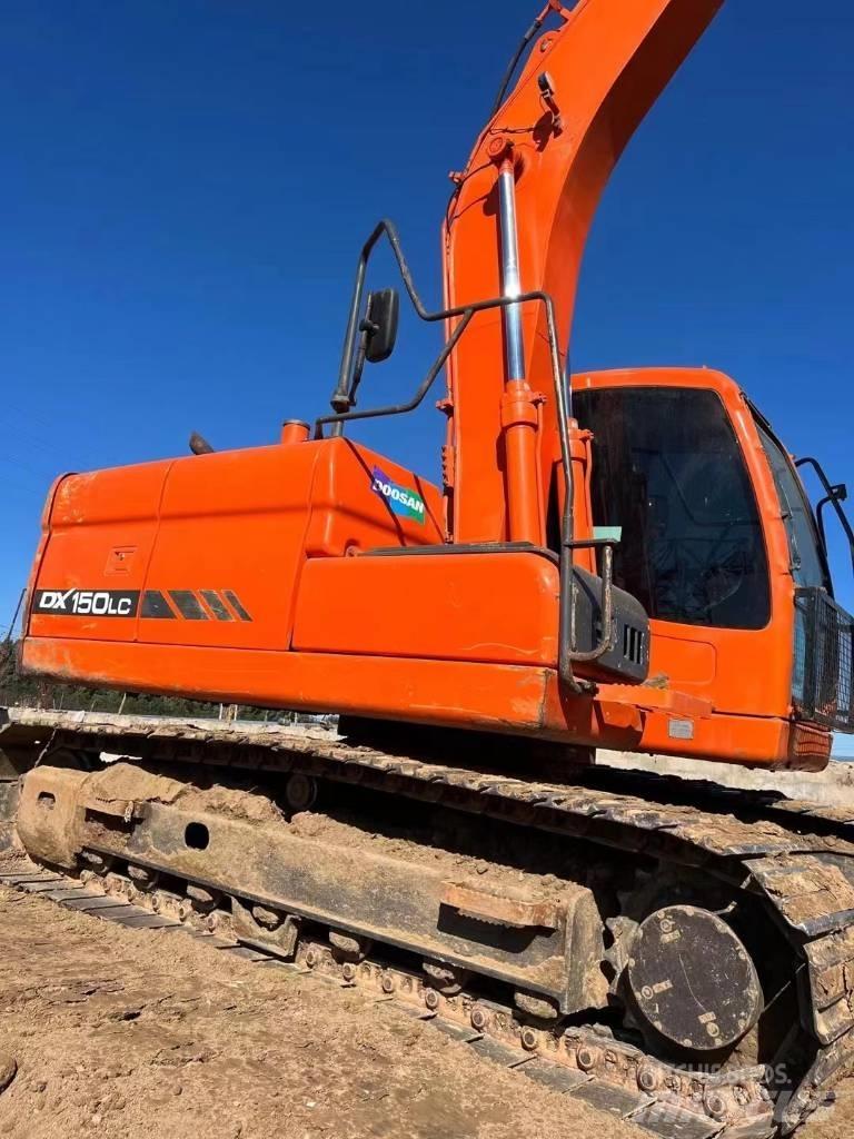 Doosan DX150 حفارات وسط 7 طن - 12 طن