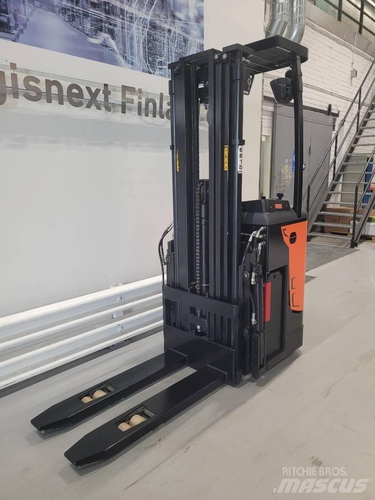 Rocla SST 16 ACI شاحنات مناولة ذاتية الدفع
