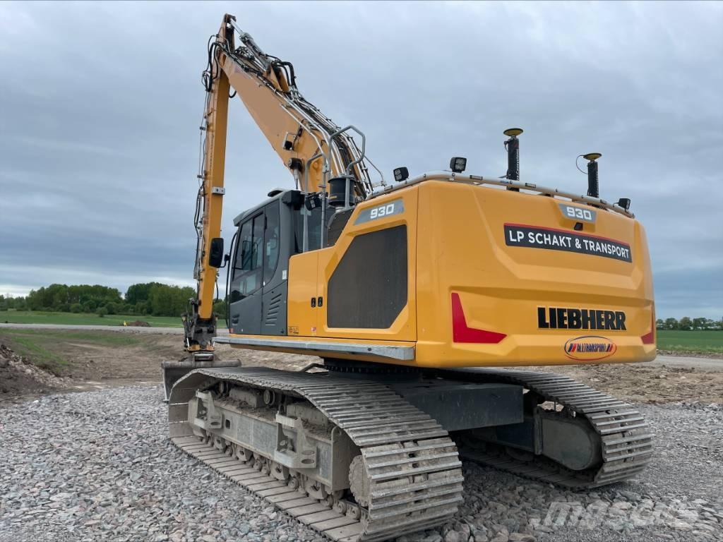 Liebherr R930 حفارات طويلة الذراع